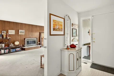 697 Oak Knoll Drive Ashland OR 97520