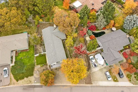 697 Oak Knoll Drive Ashland OR 97520