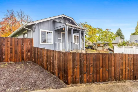 1487 SW Fairview Avenue Dallas OR 97338