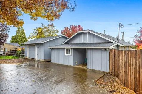 1487 SW Fairview Avenue Dallas OR 97338