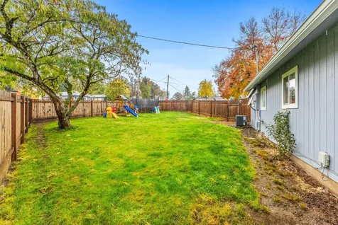 1487 SW Fairview Avenue Dallas OR 97338