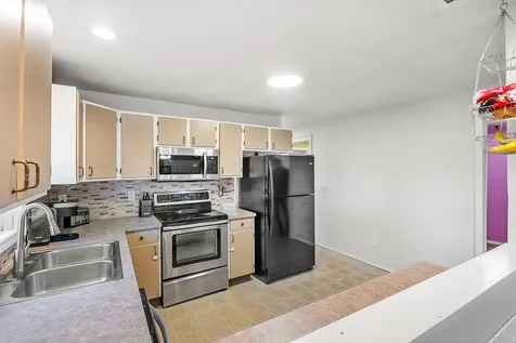 1487 SW Fairview Avenue Dallas OR 97338