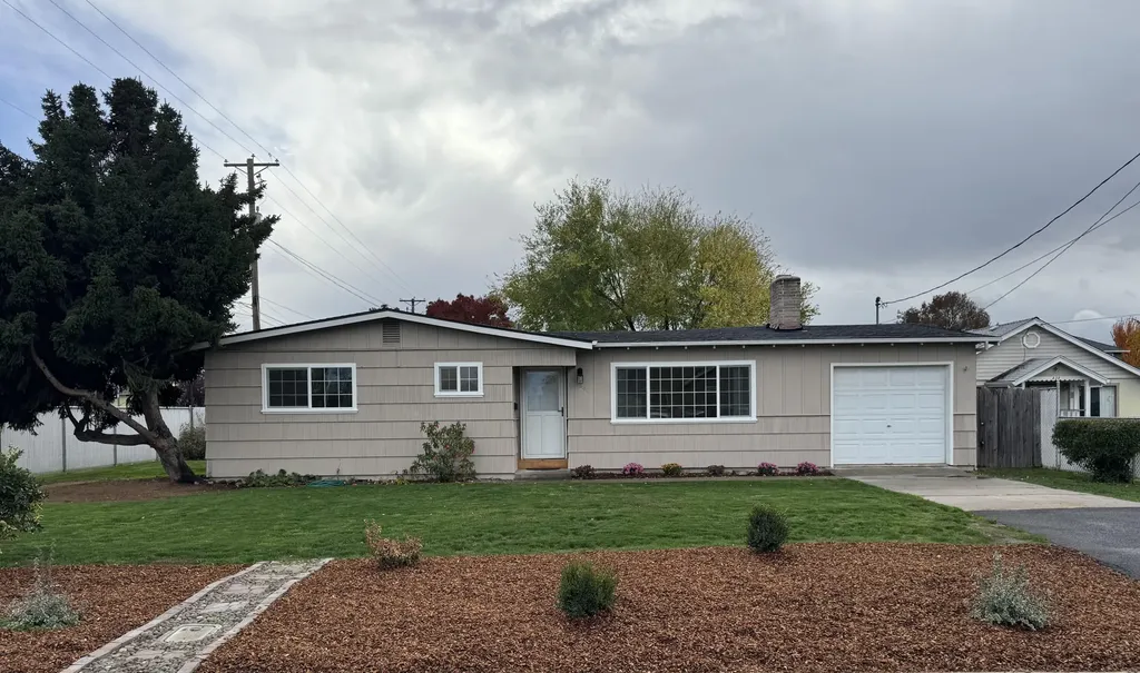 840 Ash Street Central Point OR 97502