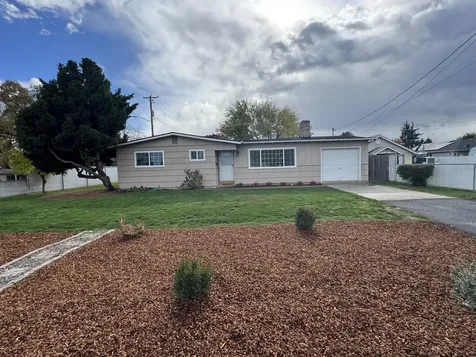 840 Ash Street Central Point OR 97502