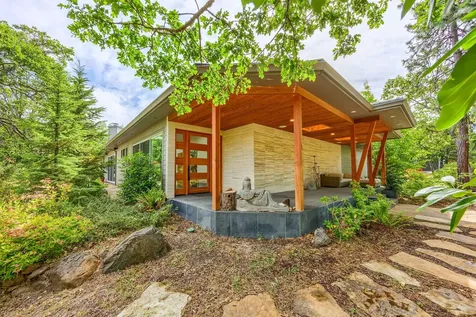 1988 Old Siskiyou Highway Ashland OR 97520