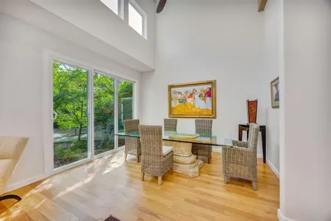 1988 Old Siskiyou Highway Ashland OR 97520