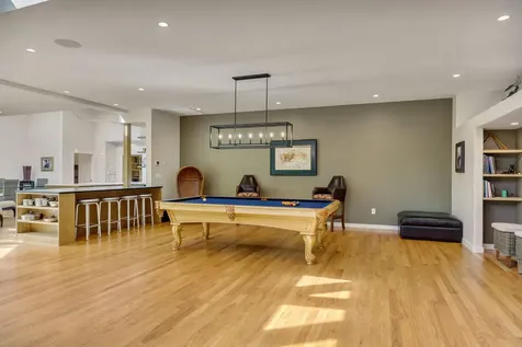 1988 Old Siskiyou Highway Ashland OR 97520