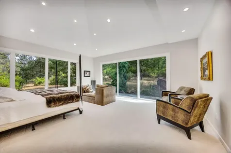 1988 Old Siskiyou Highway Ashland OR 97520