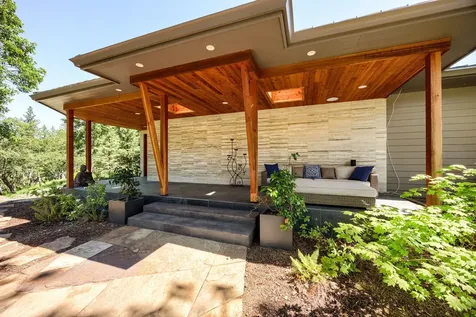 1988 Old Siskiyou Highway Ashland OR 97520