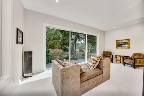 1988 Old Siskiyou Highway Ashland OR 97520