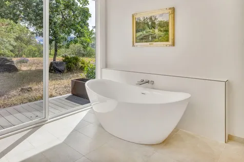 1988 Old Siskiyou Highway Ashland OR 97520