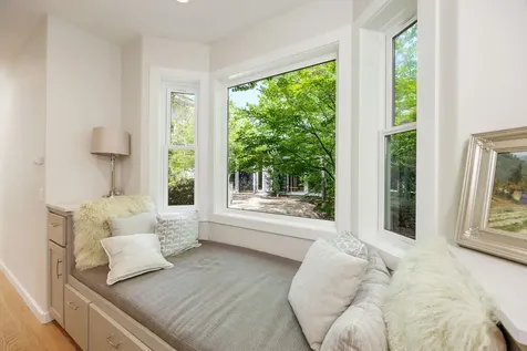 1988 Old Siskiyou Highway Ashland OR 97520