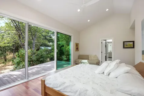 1988 Old Siskiyou Highway Ashland OR 97520