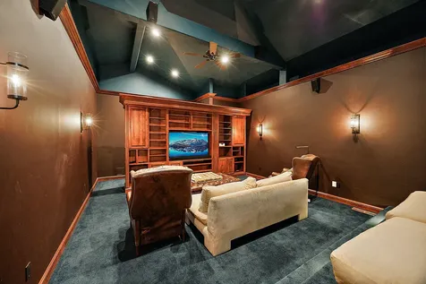 1988 Old Siskiyou Highway Ashland OR 97520