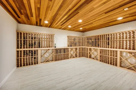 1988 Old Siskiyou Highway Ashland OR 97520