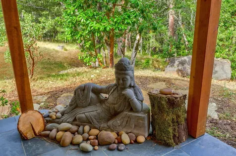 1988 Old Siskiyou Highway Ashland OR 97520