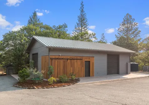 1988 Old Siskiyou Highway Ashland OR 97520