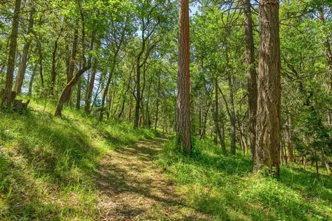 1988 Old Siskiyou Highway Ashland OR 97520