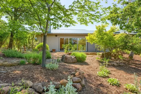 1988 Old Siskiyou Highway Ashland OR 97520