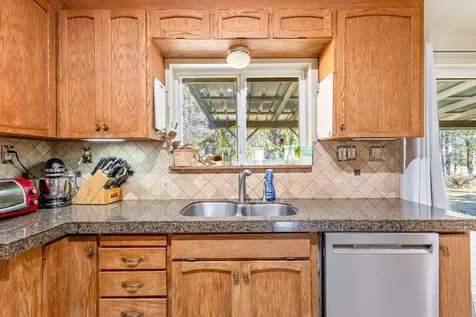 16510 Shanks Lane La Pine OR 97739