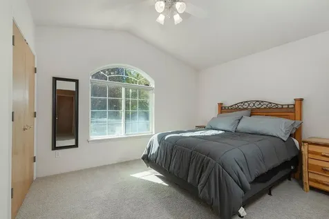 4027 Azalea Drive Grants Pass OR 97526