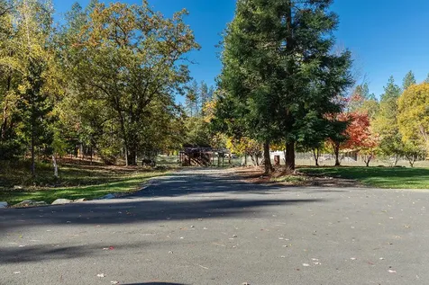 4027 Azalea Drive Grants Pass OR 97526