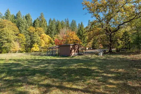 4027 Azalea Drive Grants Pass OR 97526