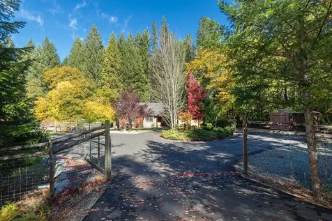 4027 Azalea Drive Grants Pass OR 97526