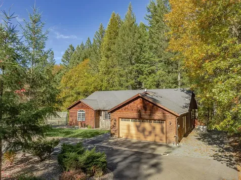 4027 Azalea Drive Grants Pass OR 97526