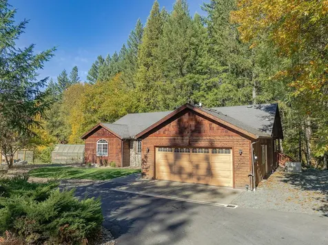 4027 Azalea Drive Grants Pass OR 97526