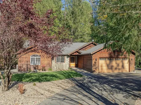 4027 Azalea Drive Grants Pass OR 97526