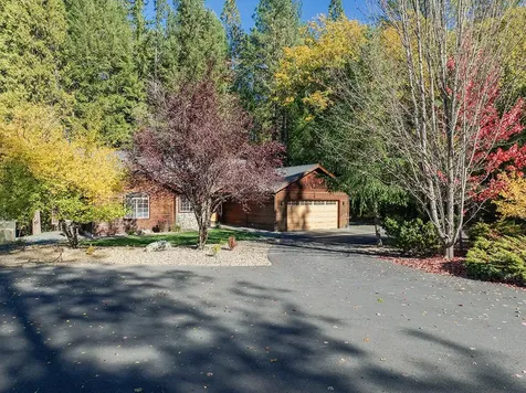 4027 Azalea Drive Grants Pass OR 97526