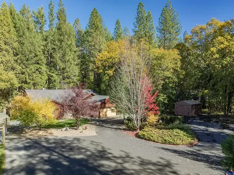 4027 Azalea Drive Grants Pass OR 97526