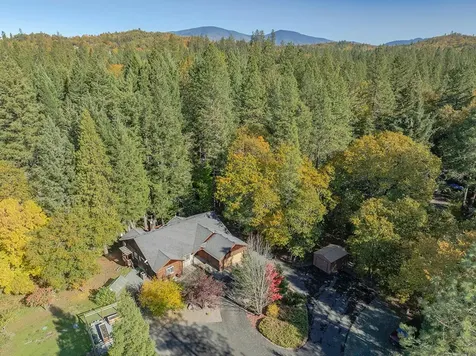 4027 Azalea Drive Grants Pass OR 97526