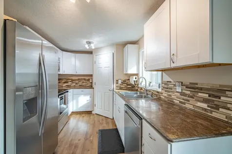 56078 Snow Goose Road Bend OR 97707