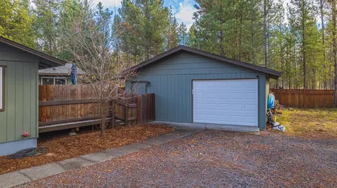 56078 Snow Goose Road Bend OR 97707