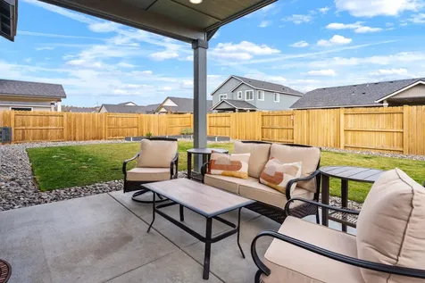 3350 NW 9th Lane Redmond OR 97756