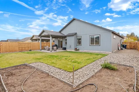 3350 NW 9th Lane Redmond OR 97756