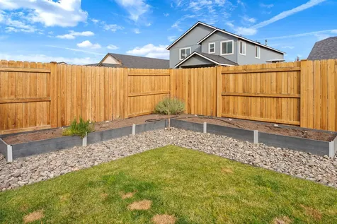 3350 NW 9th Lane Redmond OR 97756