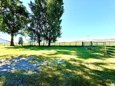 7992 Elliott Road Klamath Falls OR 97603