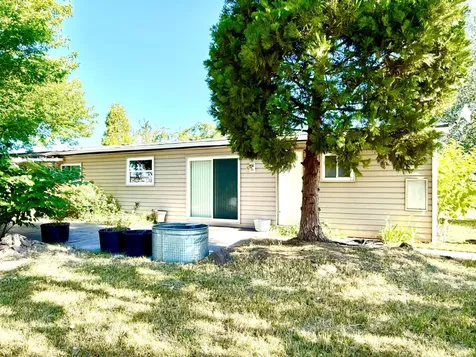7992 Elliott Road Klamath Falls OR 97603