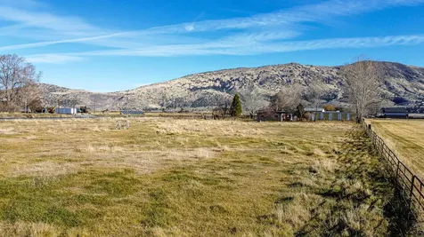 7992 Elliott Road Klamath Falls OR 97603