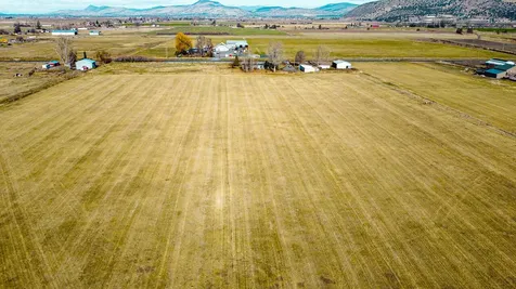 7992 Elliott Road Klamath Falls OR 97603