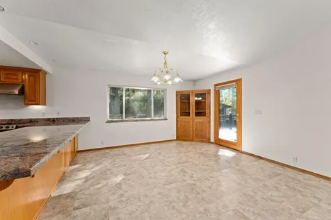 11990 Artlin Road Grants Pass OR 97526