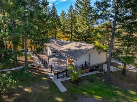 11990 Artlin Road Grants Pass OR 97526