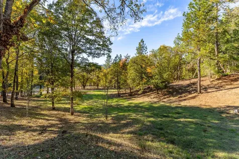 11990 Artlin Road Grants Pass OR 97526