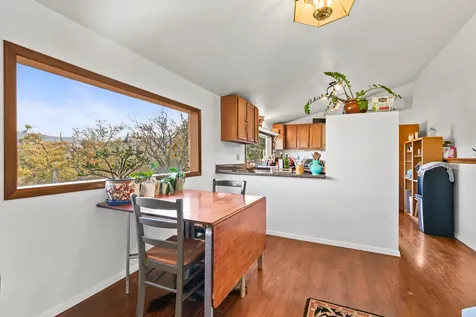 6536 Shadow Glen Drive Eagle Point OR 97524