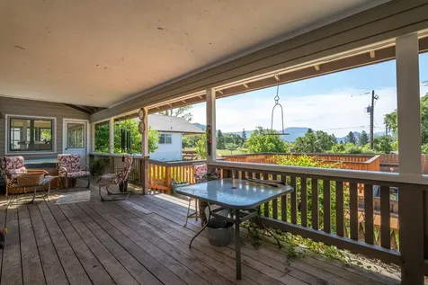 183 NE Scenic Drive Grants Pass OR 97526