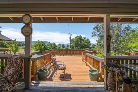 183 NE Scenic Drive Grants Pass OR 97526