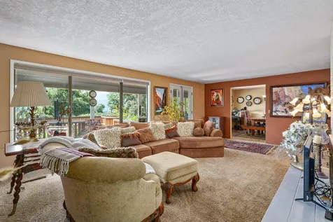 183 NE Scenic Drive Grants Pass OR 97526
